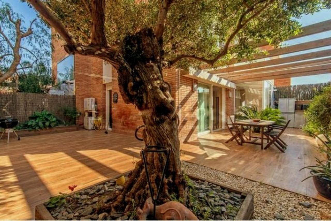 Bonito Duplex Con Piscina En Barcelona&playa Apartment