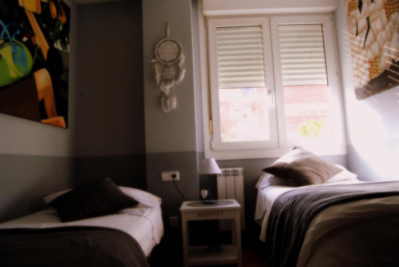 Bonito Duplex Con Piscina En Barcelona&playa Apartment *