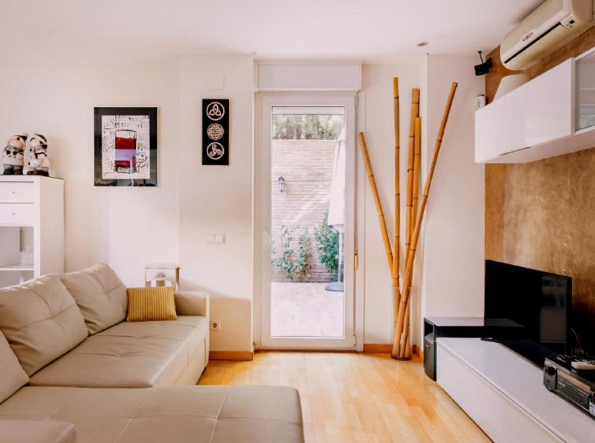 Apartment Bonito Duplex Con Piscina En Barcelona&playa